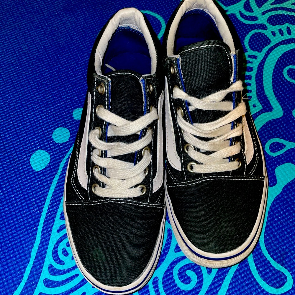 Women’s forest green vans